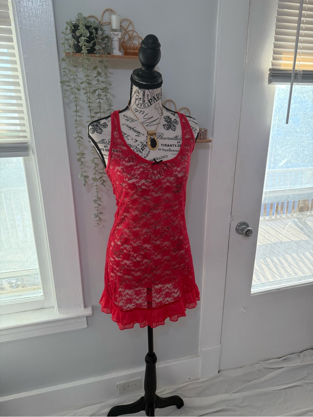 Red Lace Ruffled Hem Chemise